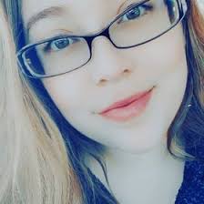 Desiree Benoit's Instagram, Twitter & Facebook