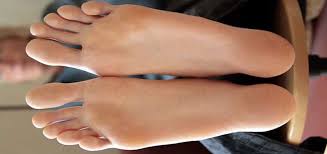 We have zero toolerance policy. Best Shoes For Narrow Feet 2021