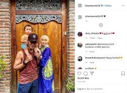 Latest on johor darul ta'zim goalkeeper izham tarmizi including biography, career, awards and more on espn. Myartis Com Myartis My Artis Hashtag Baby Moon In Bali Again Mia Ahmad Hamil Lagi