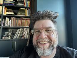 Peter Tusa's Instagram, Twitter & Facebook