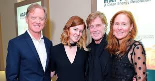 Posted by humanizingthevacuum august 9, 2021 august 9, 2021 posted in uncategorized tags: Robert Redford Is The Father Of 4 Kids Meet All Of Them