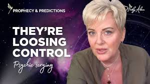 SUSAN FANG AW24 "Air-Home" LONDON SHOW