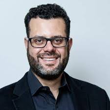 PODCAST EPISODES • MOTIVATED TO LEAD