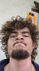 Dude what do I even do with this lmao : r/malehairadvice