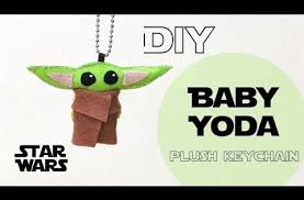 Diy Baby Yoda Plush Keychain Star Wars Youtube Star Wars Crafts Star Wars Diy Diy Baby Stuff