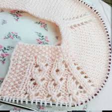En Yeni Yakadan Baslamali El Orgusu Bebek Yelek Modelleri M Visible Com Baby Knitting Patterns Orgu Orgu Desenleri