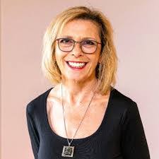 Becky Scheeler's Instagram, Twitter & Facebook