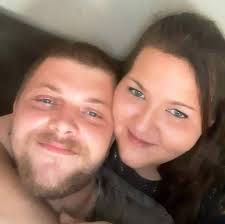 Brand new in open box. $60 OBO Versatile Dual Plate Design plate design  plate perfectfor providesauthentic, cate Oil-free cooking and easy clean  eggsand nealoftheday. Design versatile à deux plaques design gn nique