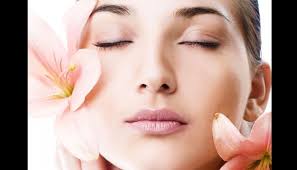 Di antara usaha tersebut adalah menjaga tubuh agar tetap mendapatkan jumlah vitamin. Vitamin Agar Kulit Kencang Bercahaya Cantik Tempo Co