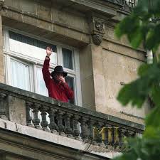 June 29, 1997: Michael photographed at the Royal Monceau Hotel in Paris,  France | Michael jackson,
