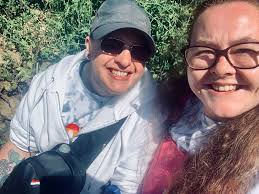 Join us in around an hour to hopefully finish It Takes Two! Thought I'd  share a picture of myself with the beautiful man that I game with 🩷 he's  been the character