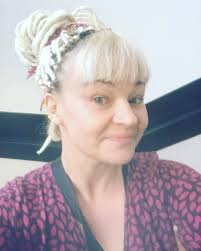 Julia Mark: TEATR DLA MNIE TO...