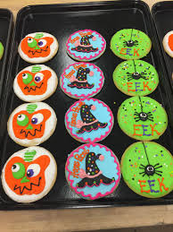 Halloween Sugar Cookies Decorated With Buttercream Halloween Sugar Cookies Decorated Halloween Sugar Cookies Sugar Cookies Decorated