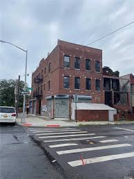 Brownsville has consistently been considered to be the murder capital of new york city,66 with the 73rd precinct ranking 69th safest out of 69 city precincts. 125 Dumont Avenue Brooklyn New York 11212 Commercial Bureau For Vente