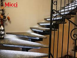 Rivestimento scale esterne con piastrelle preparazione e posa fai da te. Scale In Pietra Lavica Di Peperino Moderne E Particolari Micci Peperino