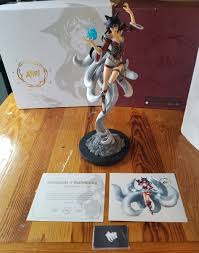 Vous souhaitez offrir ce cadeau à sarahperret ? Moobeat On Twitter Here S A Look At The New Ahri A New Dawn Statue Check Out Tweet Chain For More Pictures From Unboxing Info Statue Available March 13th Https T Co Xtyc53tjnh