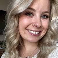 Cassie Strouse's Instagram, Twitter & Facebook