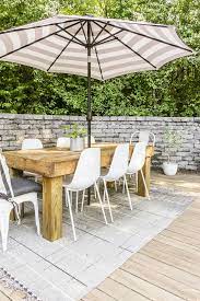 She built this large outdoor table herself for her 40th b'day! Diy Modern Farmhouse Outdoor Dining Table On The Cheap