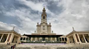 Si andas por la comarca tenés que visitar está santuario. Religious Fatima Half Day Cityrama Gray Line Portugal