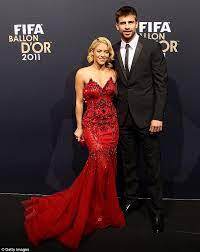 The parents to sons milan and it followed a previous tweet in english in which he linked to a news story titled: My Mommy S A Genius Shakira Dotes Over Her Son At Husband S Football Match After Topping Mensa List Shakira And Gerard Pique Gala Gowns Petite Celebrities