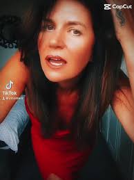 Jo Holder (@joholder8)