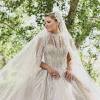 From short wedding dresses to dramatic ball gowns, we promise your dhgate wedding gown will be the most spectacular dress you have ever worn. 1