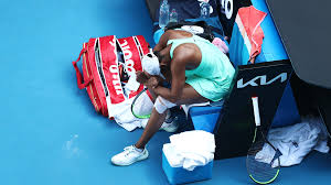 First round full match in wta tour 250 in strasbourg, france. Australian Open 2021 Venus Williams Suffers Ankle Knee Injuries In Second Round Loss To Sara Errani Cbssports Com