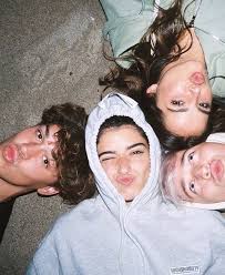 Noah Beck In 2020 Cute Friend Pictures Beatiful People Cute Friends