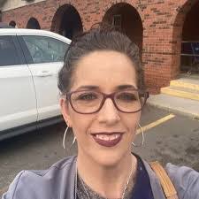 Karen Chadwell's Instagram, Twitter & Facebook