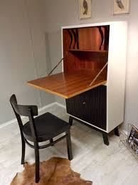 V E R K A U F T Com Imagens Retro