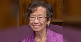 Carolyn Dumas's Instagram, Twitter & Facebook