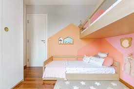 Cama Para Criança De 4 Anos Cor Salmao 40 Formas De Usar Esse Tom Leve E Sofisticado Em 2020 Designs De Quarto Ideias Para Decorar Quarto Infantil Decoracao Quarto Menina