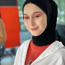 Fashion Makeup ✨ Makyaj bölüm öğrencilerimizin Podyum Makyaj eğitiminde  gerçekleştirdikleri ilk uygulamalarına hep birlikte göz atalım 💙💙  #AcademiedeLeyan #eyeliner #BeautyAcademy