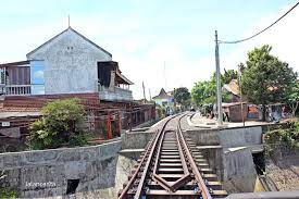 Berhenti di stasiun solo kota, sukoharjo dan pasarnguter. Tapak Tilas Jalur Tua Solo Wonogiri Jalancerita