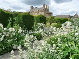 White Garden White Gardens Beautiful Gardens Dream Garden