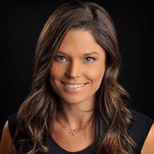 Ashley Prahl's Instagram, Twitter & Facebook