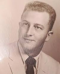 Leon Buck's Instagram, Twitter & Facebook