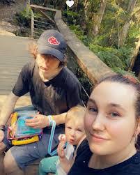 Vikki James's Instagram, Twitter & Facebook