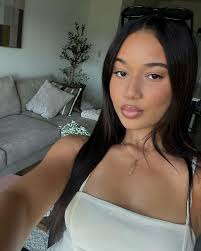 Jade Newton (@jadesnewton) • Instagram photos and videos