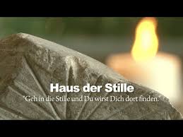 Sessiz ev) ist der titel eines 1980 bis 1983 entstandenen romans des türkischen schriftstellers orhan pamuk. Haus Der Stille Filmportrat Youtube