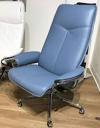 Stressless City High Back Office Desk Chair In Paloma Sparrow Blue Leather By Ekornes In 2020 Leather Office Chair Office Chair Chair
