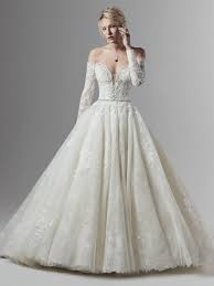 Here we have a few styles that arguably look their best in lace. Off The Shoulder Lace Ball Gown Wedding Dress Kleinfeld Bridal