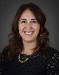 Lisa Sperling's Instagram, Twitter & Facebook