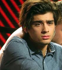 Zayn Malik Long Hair During Where We Are Tour 2015 One Direction Zayn Zayn Malik Hairstyle Zayn Malik Pics