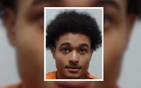 1 dead, suspect in custody after shooting in Lake City