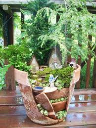 Des Jardins Dans Des Pots Casses Pot De Jardin Casse Jardins Miniatures Et Mini Jardins