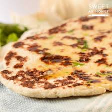 Low Carb Naan Bread An Easy Healthy Recipe Made With Wholesome Keto Flours No Cheese Or Dairy With A Rea Ketone Recipes Keto Recipes Easy Fall Recipes Healthy