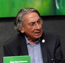 El Dr. César Garza recibe el incentivo a la investigación del Departamento  de Psiquiatría, UANL