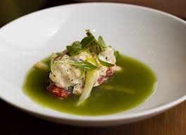 Konstantin filippou ist der gourmetmäßige aufsteiger der stadt, 2016 von gault millau zum koch des jahres, 2020 mit fünf hauben gekührt; Restaurant Konstantin Filippou Wien Arrivalguides Com