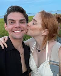 Victoria Baamonde (@veeblestherapper) • Instagram photos and videos